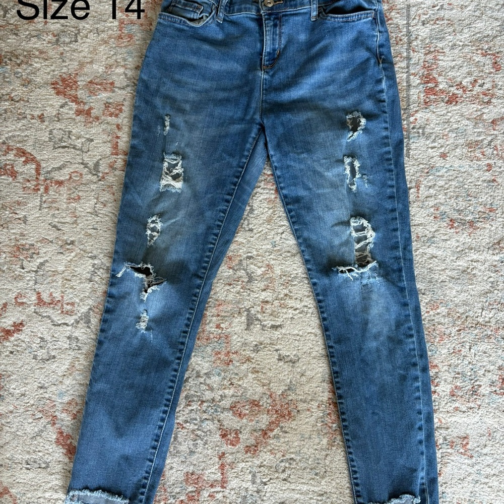 The Children's Place Skinny Blue Jeans with Stylish Distressing